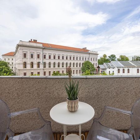 בודפשט Luxy Central Spacious & Cozy Residence With Balcony מראה חיצוני תמונה