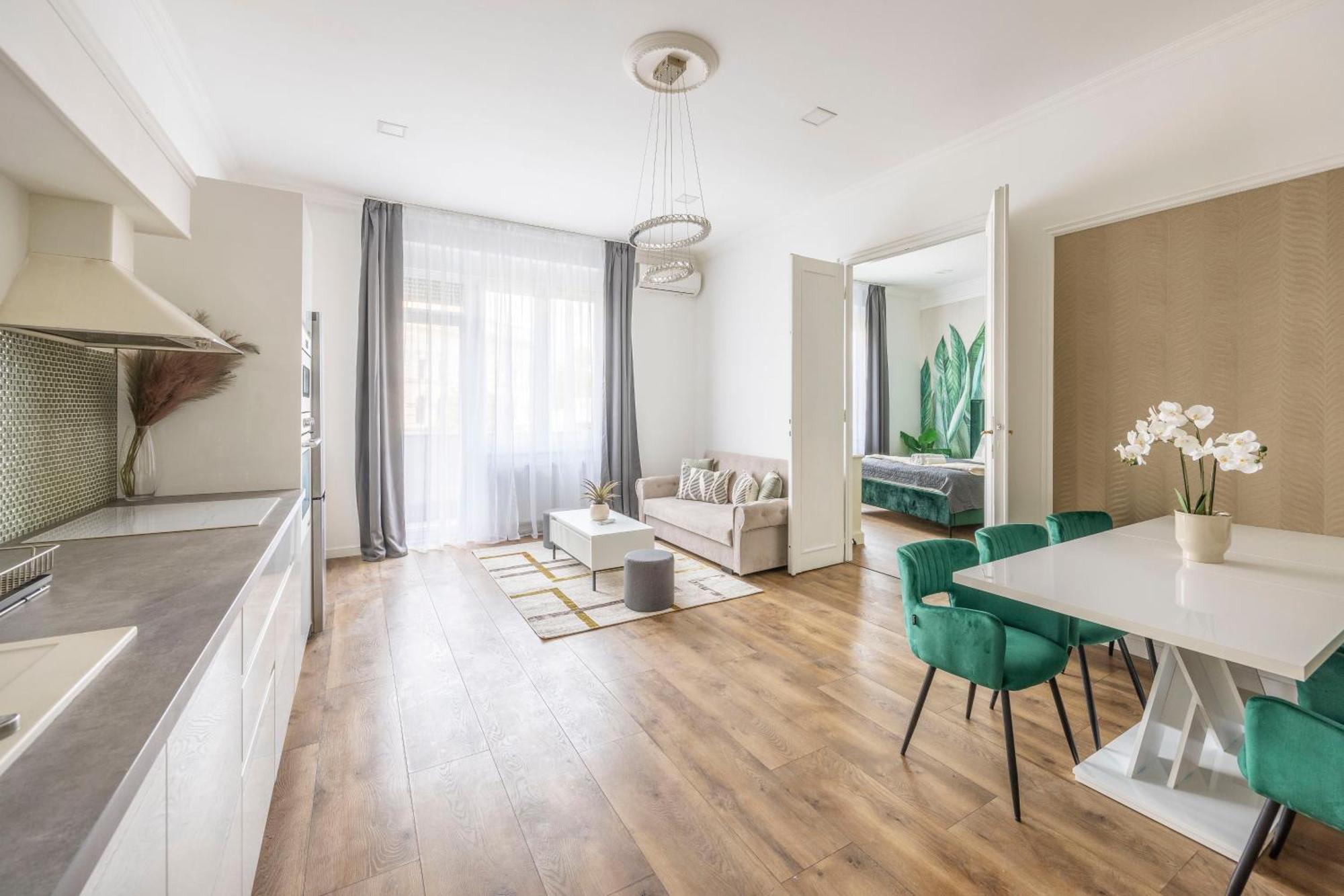בודפשט Luxy Central Spacious & Cozy Residence With Balcony מראה חיצוני תמונה